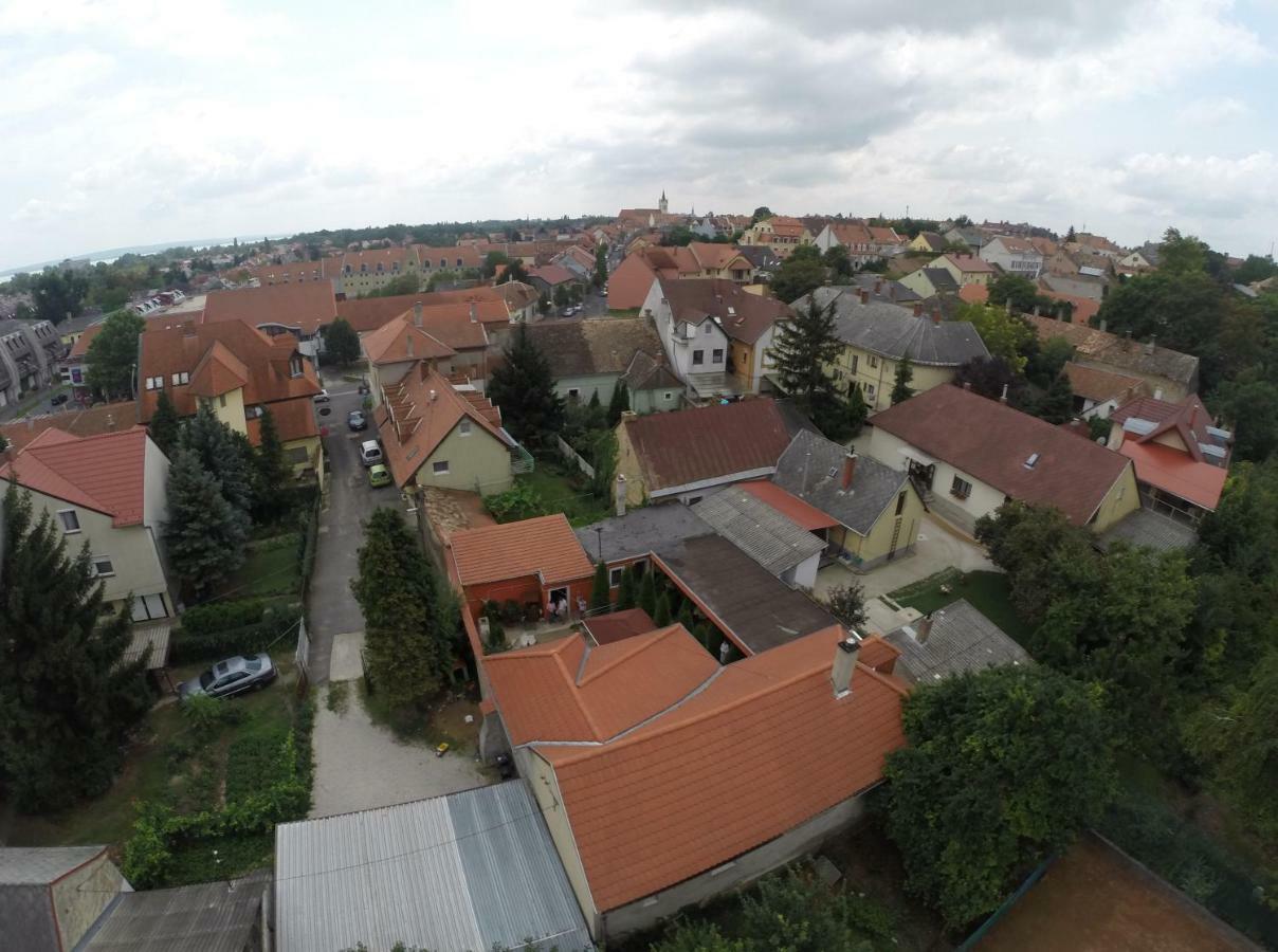 Abszolut Vendeghaz Keszthely Exterior photo